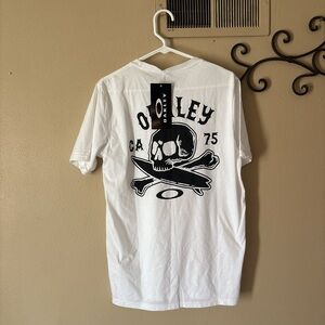 Oakley White Skull Graphic Tee